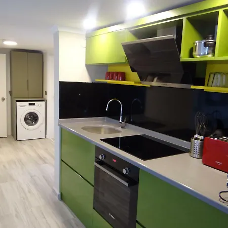 Twin Aparthotel 3*